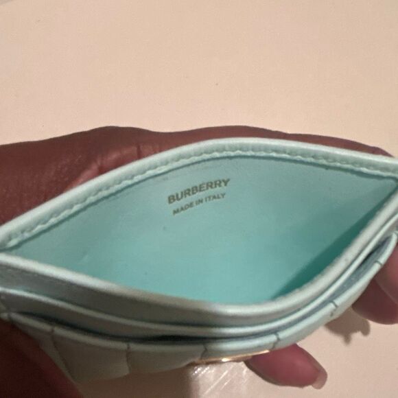 Burberry Lola Cardholder Case Cool Mint Quilted Leather Gold Logo Front NWT - Picture 3 of 14